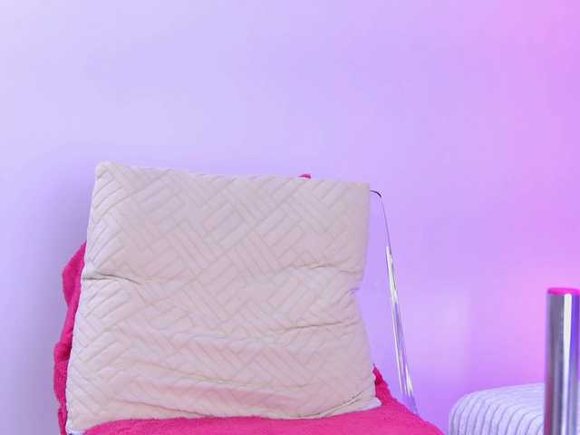 AlliciaKim live cam on BongaCams