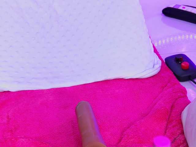 AlliciaKim live cam on BongaCams