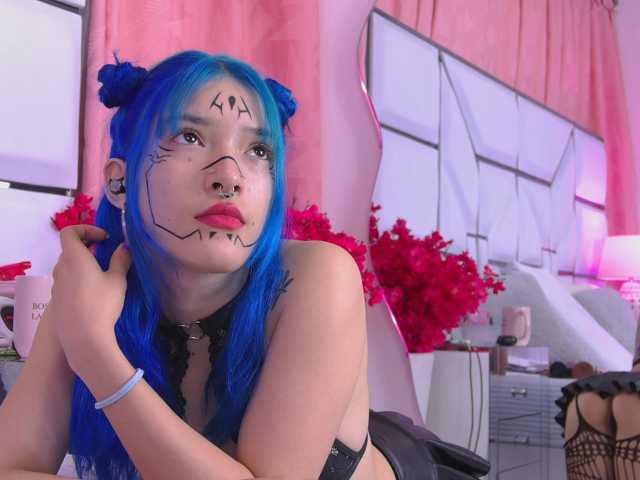 AlliciaKim live cam on BongaCams