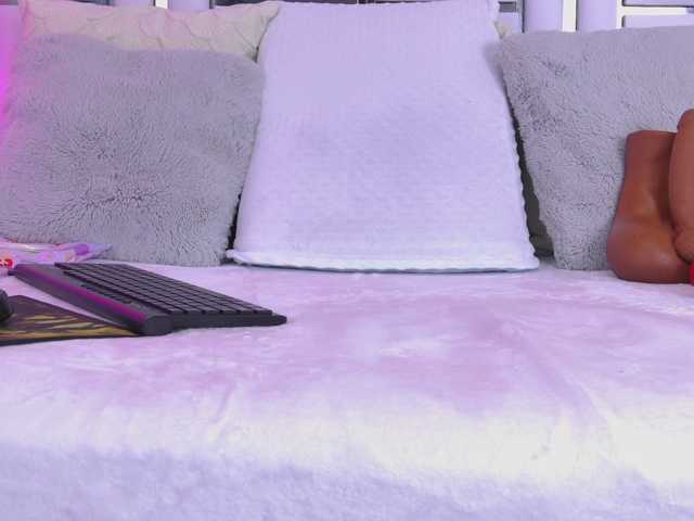 AlliciaKim live cam on BongaCams