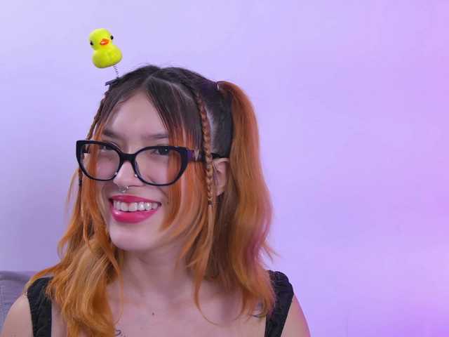 AlliciaKim live cam on BongaCams