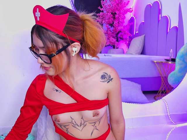 AlliciaKim live webcam show
