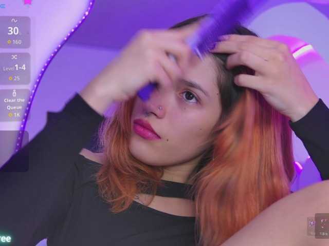 AlliciaKim live cam on BongaCams