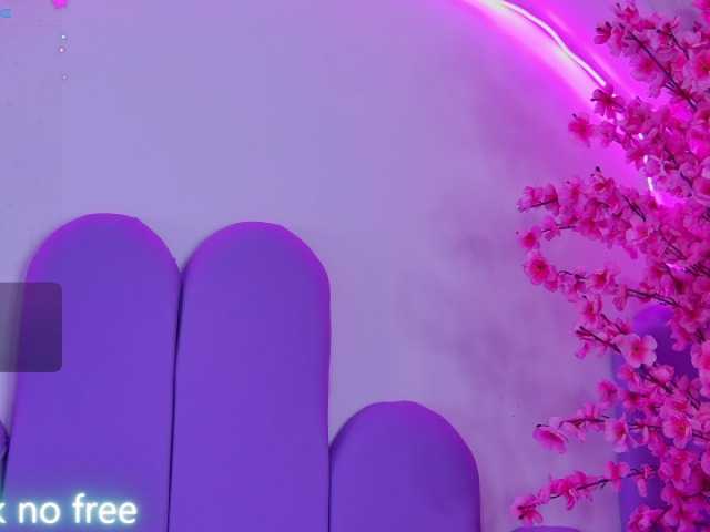 AlliciaKim live cam on BongaCams