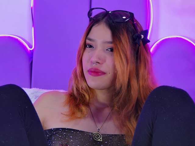 AlliciaKim live cam on BongaCams