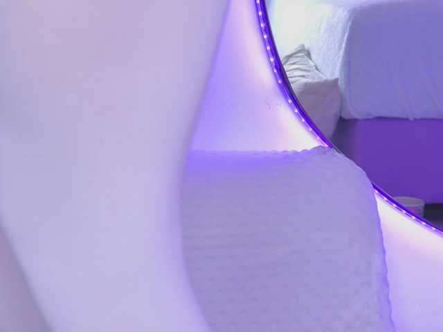 AlliciaKim live cam on BongaCams