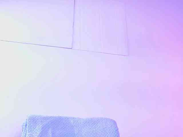 AlliciaKim webcam