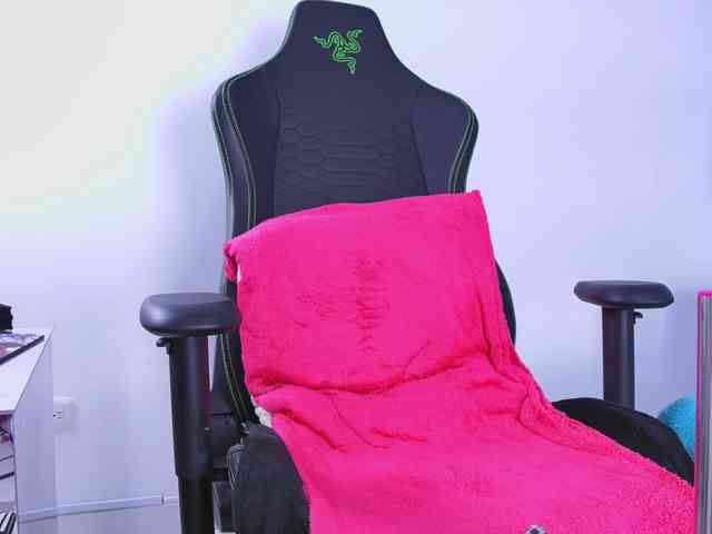 AlliciaKim webcam