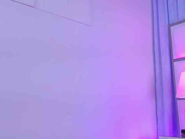 AlliciaKim webcam