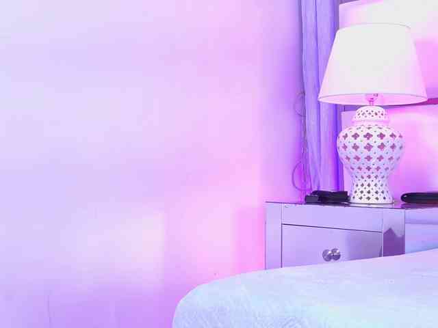 AlliciaKim webcam