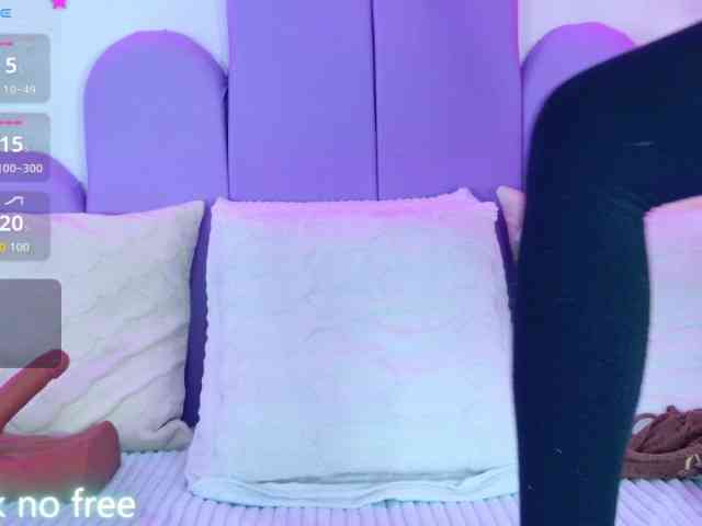 AlliciaKim webcam