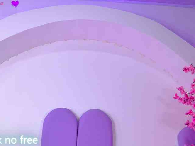 AlliciaKim webcam