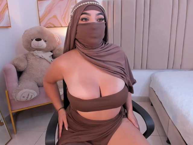 malih- live cam on BongaCams
