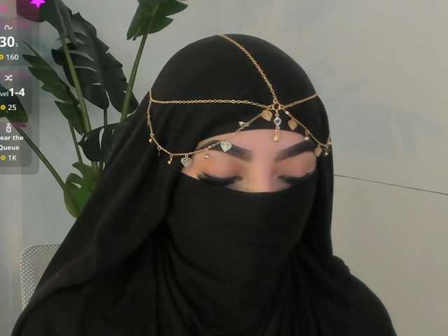 malih- live cam on BongaCams