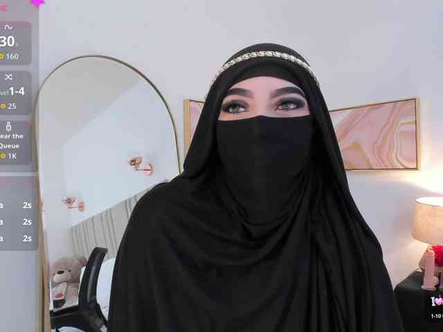 malih- Live Webcam on BongaCams