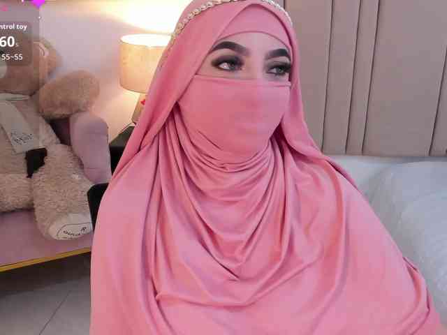Malih-'s cam show statistics and live stream