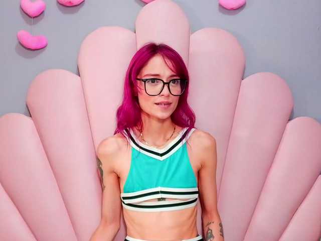 LUCYMILLER live cam on BongaCams