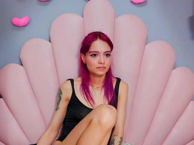 LUCYMILLER live cam on BongaCams