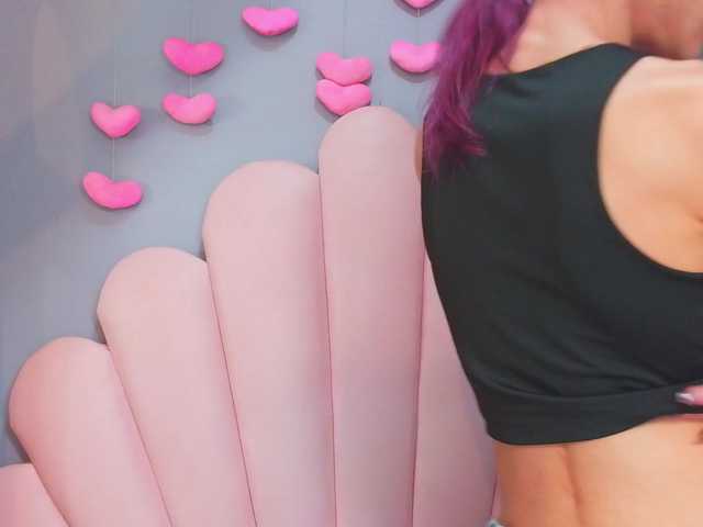 LUCYMILLER live cam on BongaCams