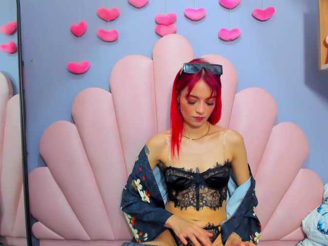 LucyMiller's BongaCams show and profile