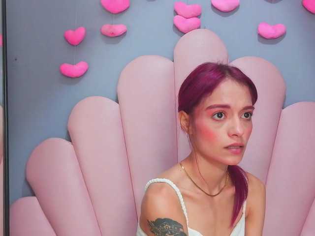 LUCYMILLER live cam on BongaCams
