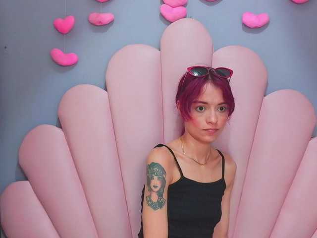 LUCYMILLER live cam on BongaCams