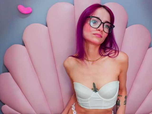 LUCYMILLER live cam on BongaCams