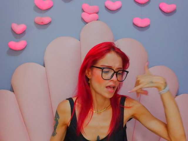 LUCY_MILLER live cam preview
