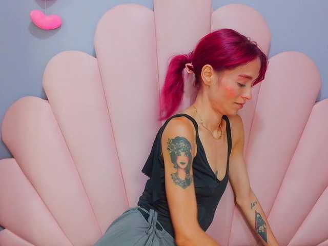LUCYMILLER live cam on BongaCams