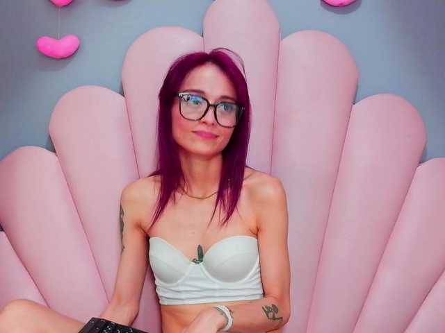 LUCYMILLER live cam on BongaCams