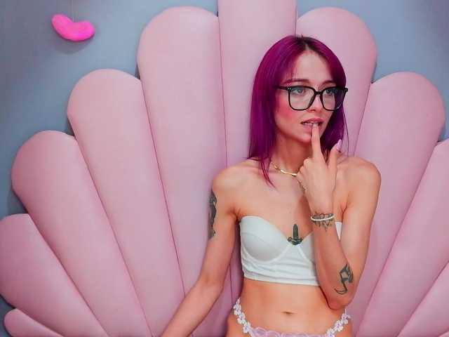 LUCYMILLER live cam on BongaCams
