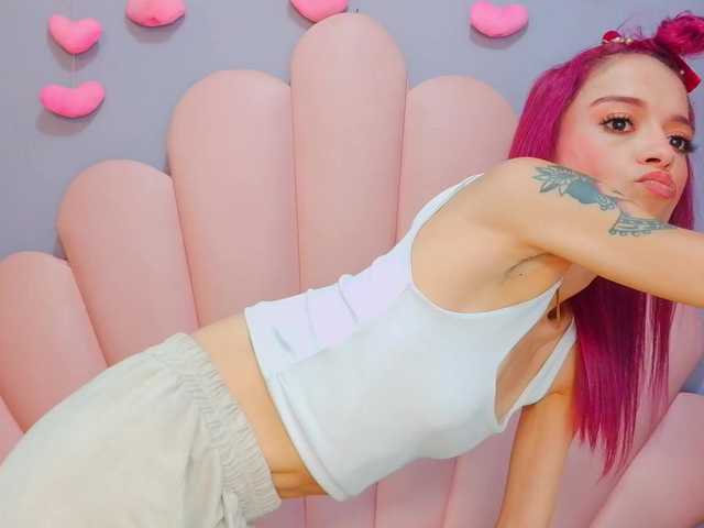LUCYMILLER live cam on BongaCams