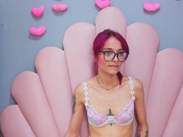 LUCYMILLER live cam on BongaCams