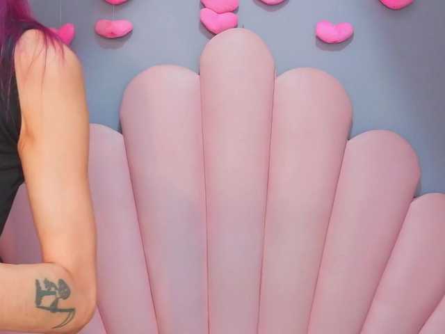 LUCYMILLER live cam on BongaCams
