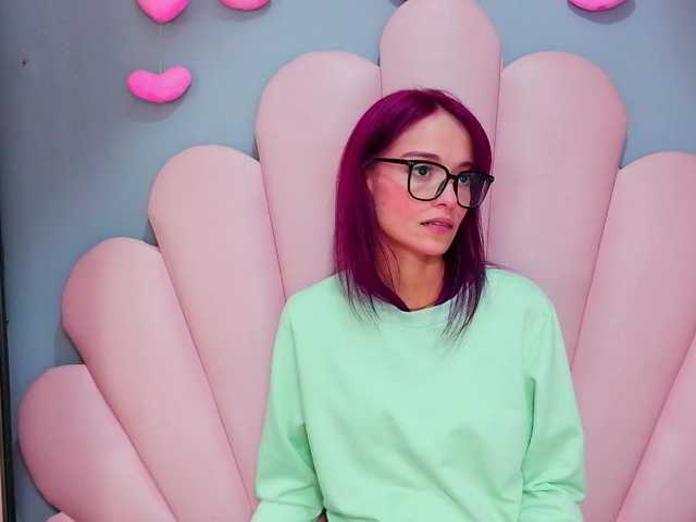 LUCYMILLER live cam on BongaCams