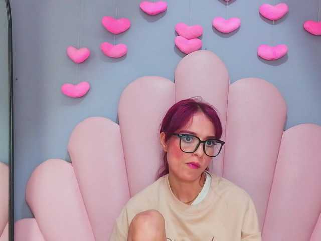 LUCY_MILLER live webcam show
