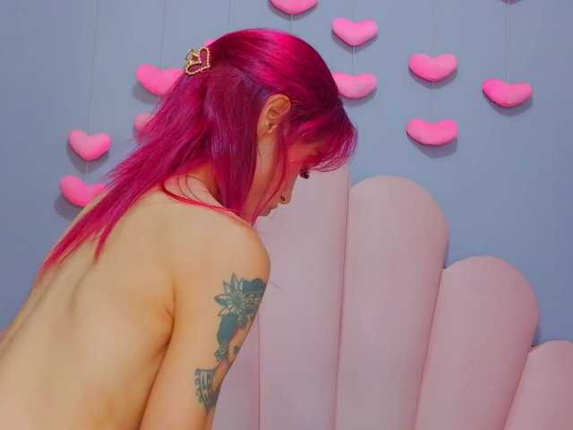 LUCYMILLER live cam on BongaCams