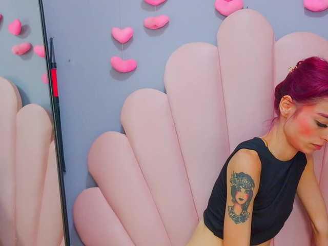 LUCYMILLER live cam on BongaCams