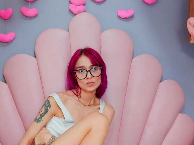 LUCYMILLER live cam on BongaCams