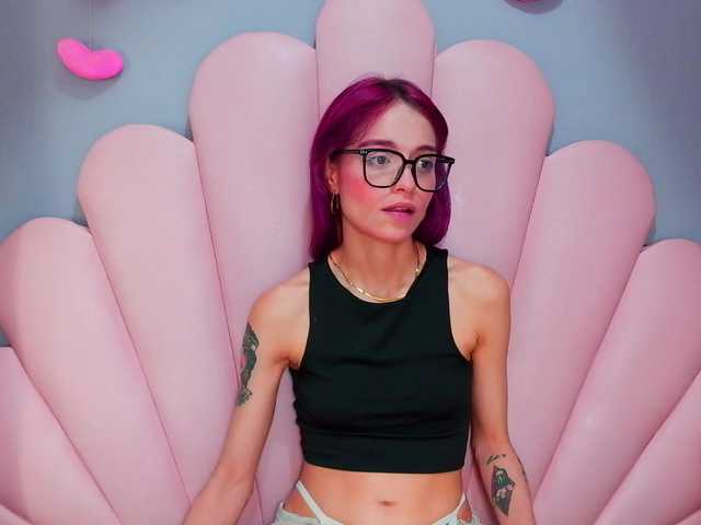 LUCYMILLER live cam on BongaCams