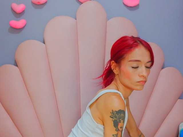 LUCYMILLER, live now on BongaCams