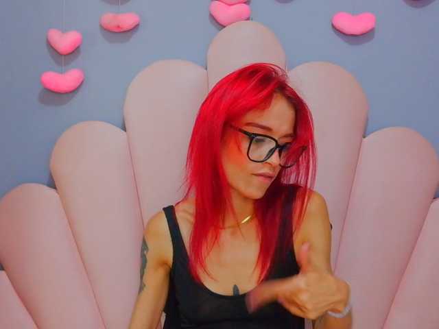 LUCY_MILLER live cam preview