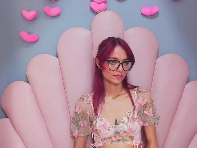 LUCYMILLER live cam on BongaCams