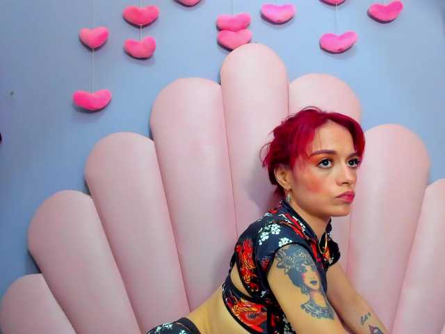 LucyMiller's BongaCams show and profile