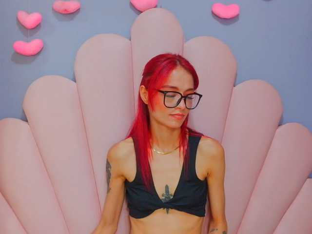 LUCYMILLER live cam on BongaCams