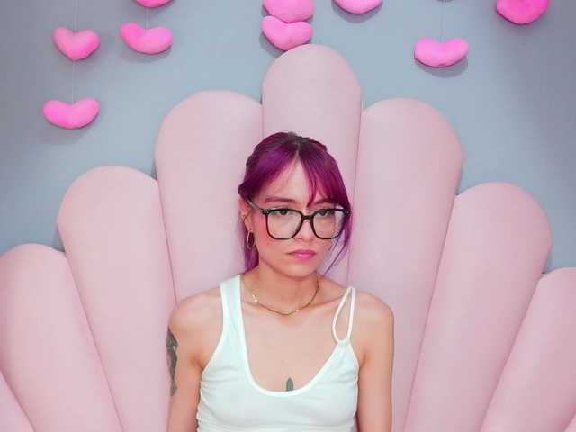 LUCYMILLER live cam on UnifiedCams