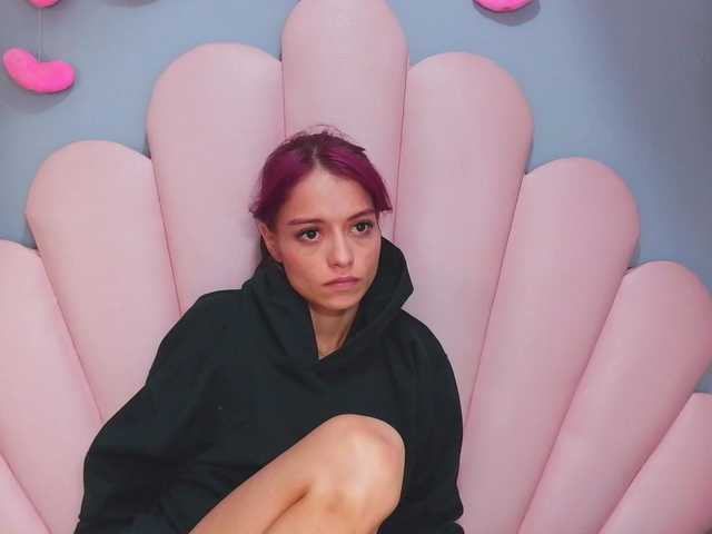 LUCYMILLER live cam on BongaCams