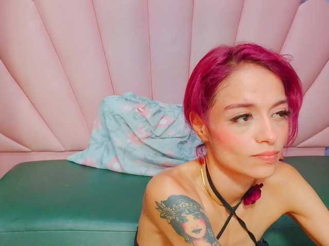 LUCYMILLER live cam on BongaCams