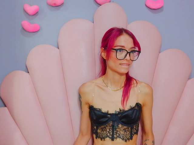 LUCYMILLER live cam on BongaCams