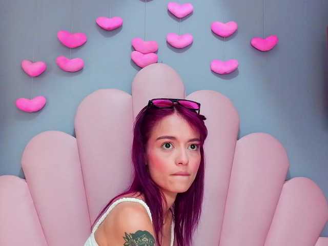 LUCYMILLER live cam on BongaCams